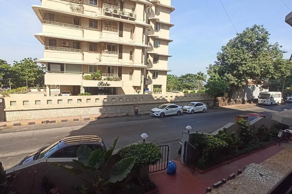 Cozy Private Ac Studio By The Sea Bandstand Bandra W Mumbai Nr Taj Lands End Appartamento Esterno foto
