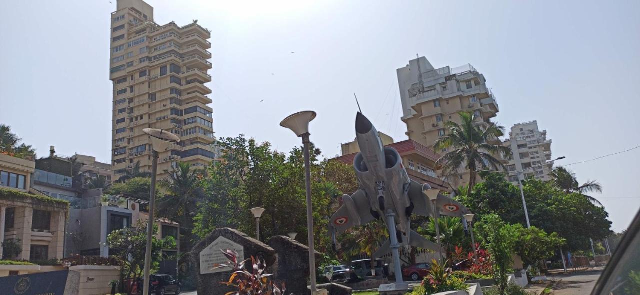 Cozy Private Ac Studio By The Sea Bandstand Bandra W Mumbai Nr Taj Lands End Appartamento Esterno foto