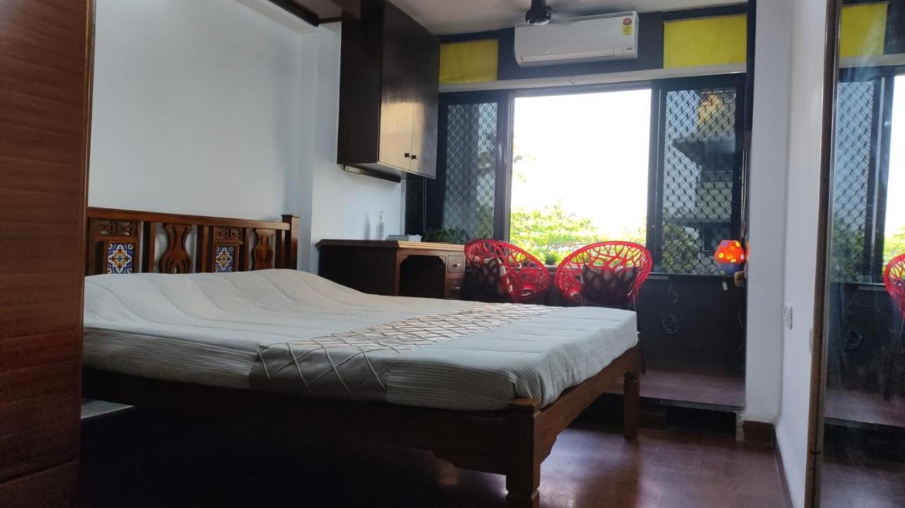 Cozy Private Ac Studio By The Sea Bandstand Bandra W Mumbai Nr Taj Lands End Appartamento Esterno foto