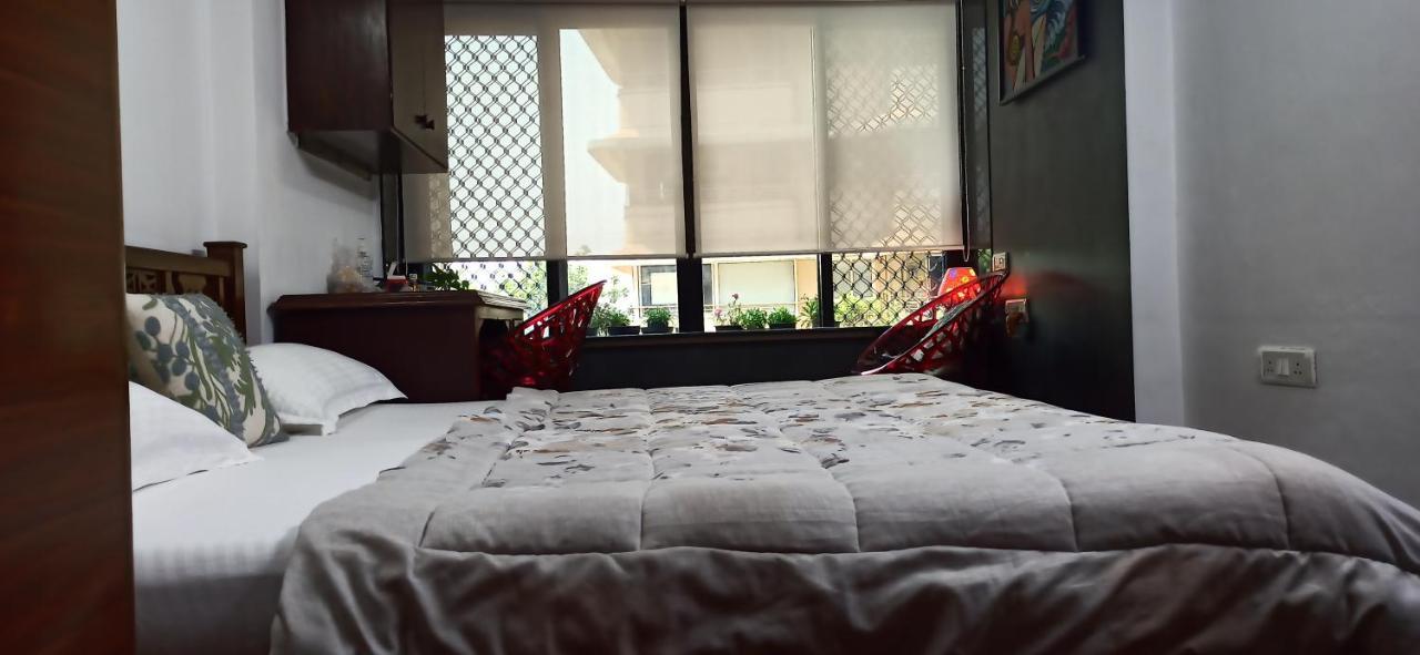 Cozy Private Ac Studio By The Sea Bandstand Bandra W Mumbai Nr Taj Lands End Appartamento Esterno foto